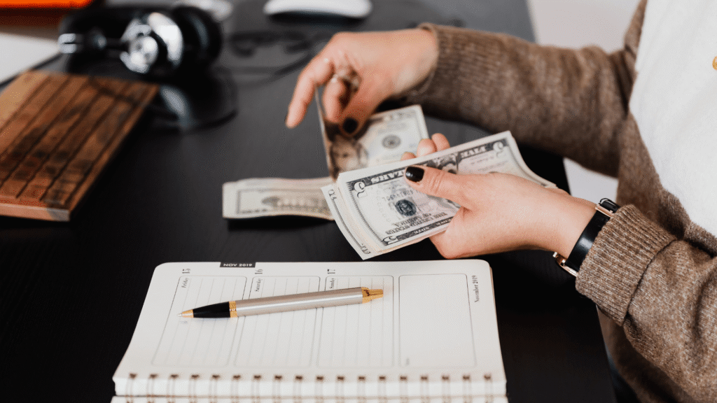 Image 2 for Certificate in Anti-Money Laundering (AML)