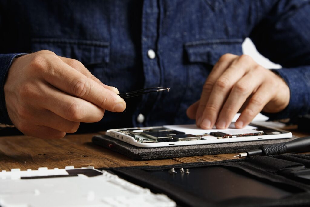 Electronic and Electrical Devices Maintenance