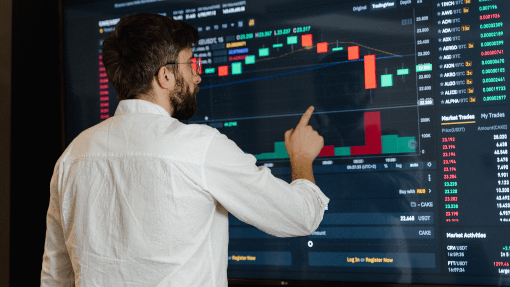 image 1 for Credit Analyst course