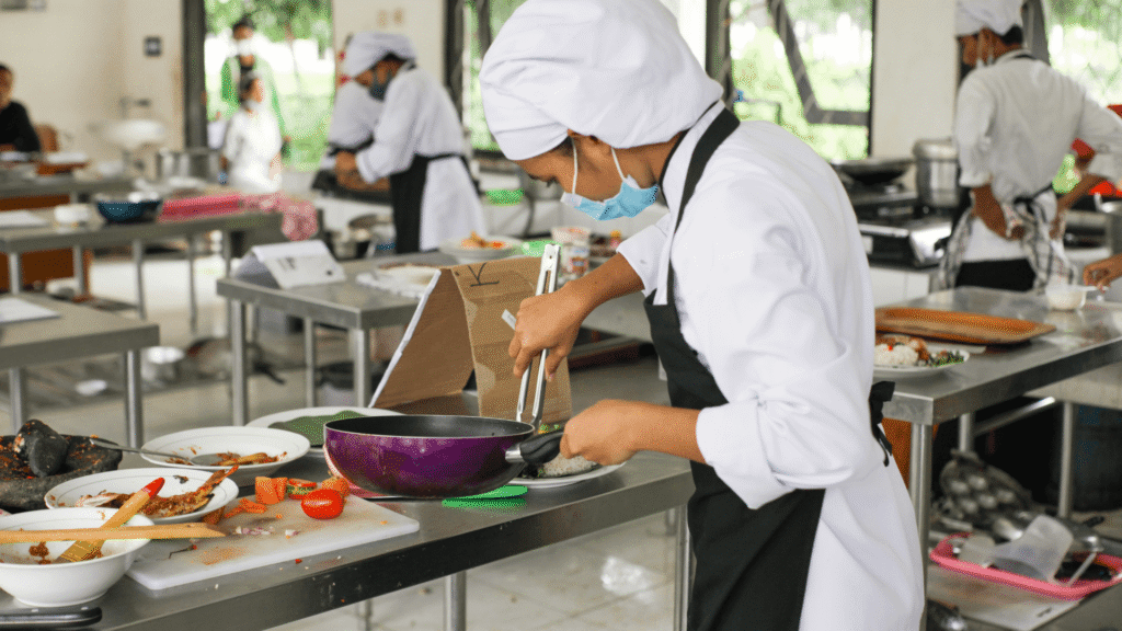 Image 2 for Certificate in Food Hygiene and Safety at QLS Level 3