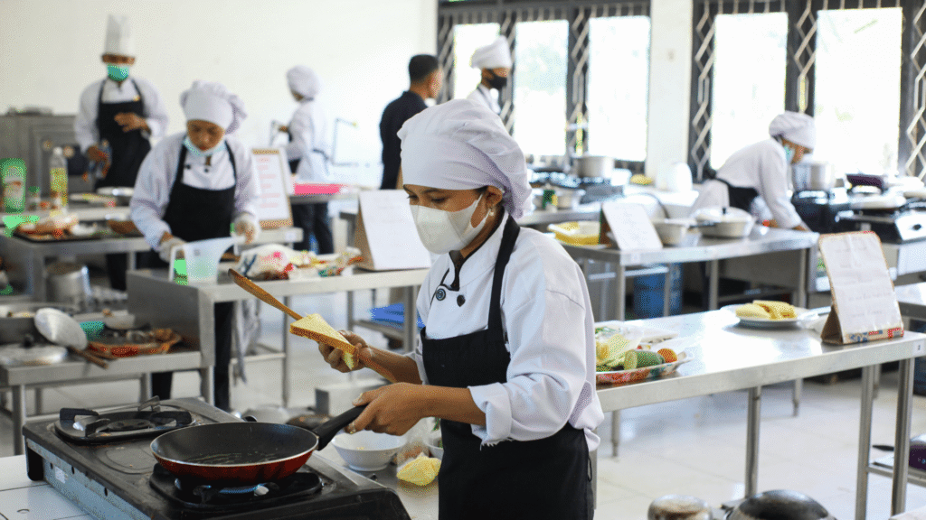 Image 2 for Level 3 Food Hygiene and Safety Certificate