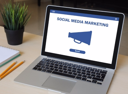 Script B: AI Tools for Hospitality Marketing & Social Media